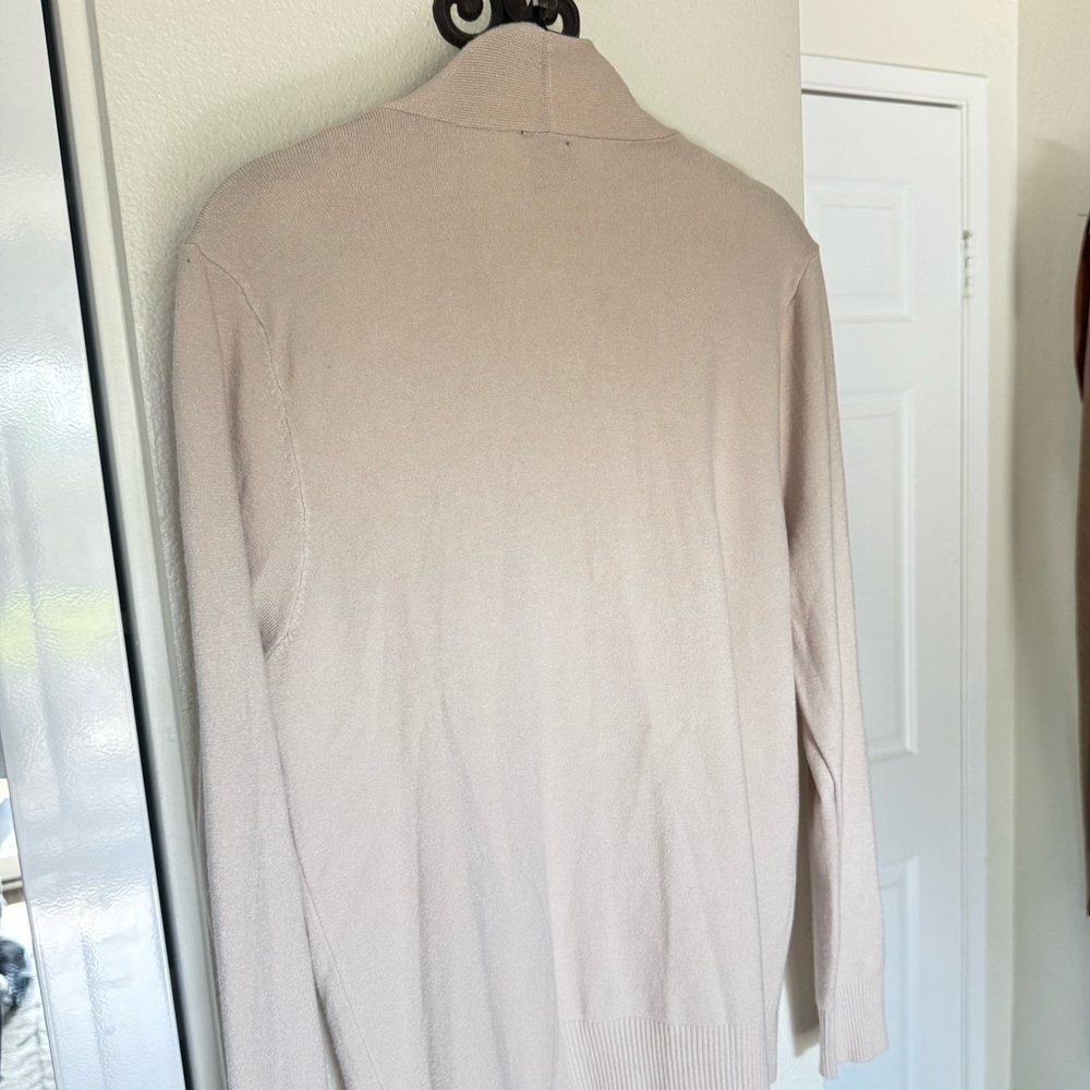 Aaeda Beige Cardigan with Floral Design - Picture 3 of 3